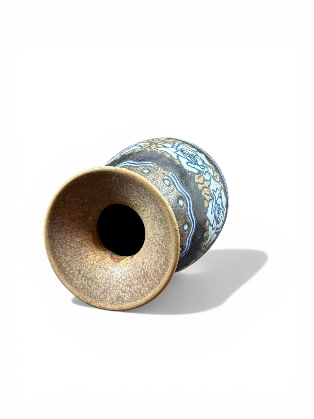 Vaso Art Déco com decoração floral estilizada