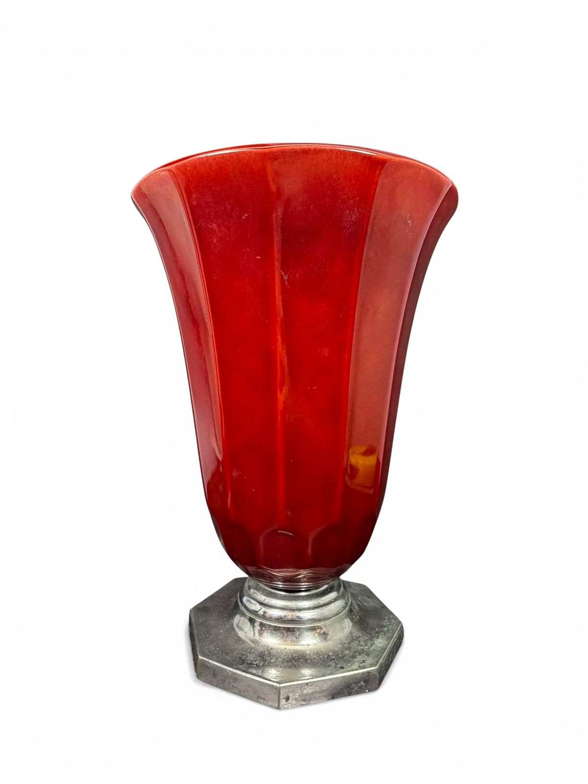 Vaso Art Déco em cerâmica esmaltada com base metálica