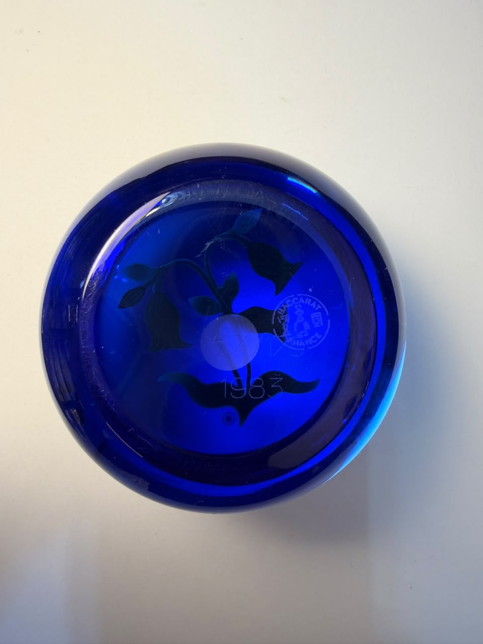 Baccarat — "Campanule Jaune sur Fond Bleu" Edição 57/175, 1983 — vista 2